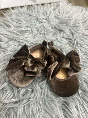 Old Navy Baby Velvet Bow Ballet Flats